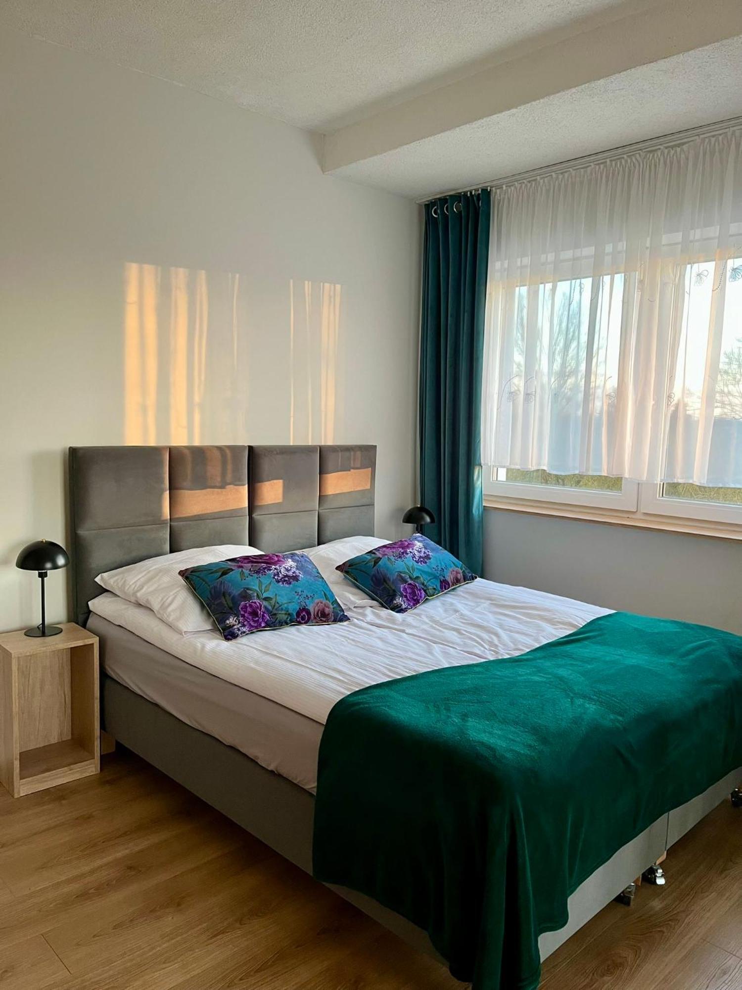 Apartamenty Na Wzgorzu Ińsko Δωμάτιο φωτογραφία